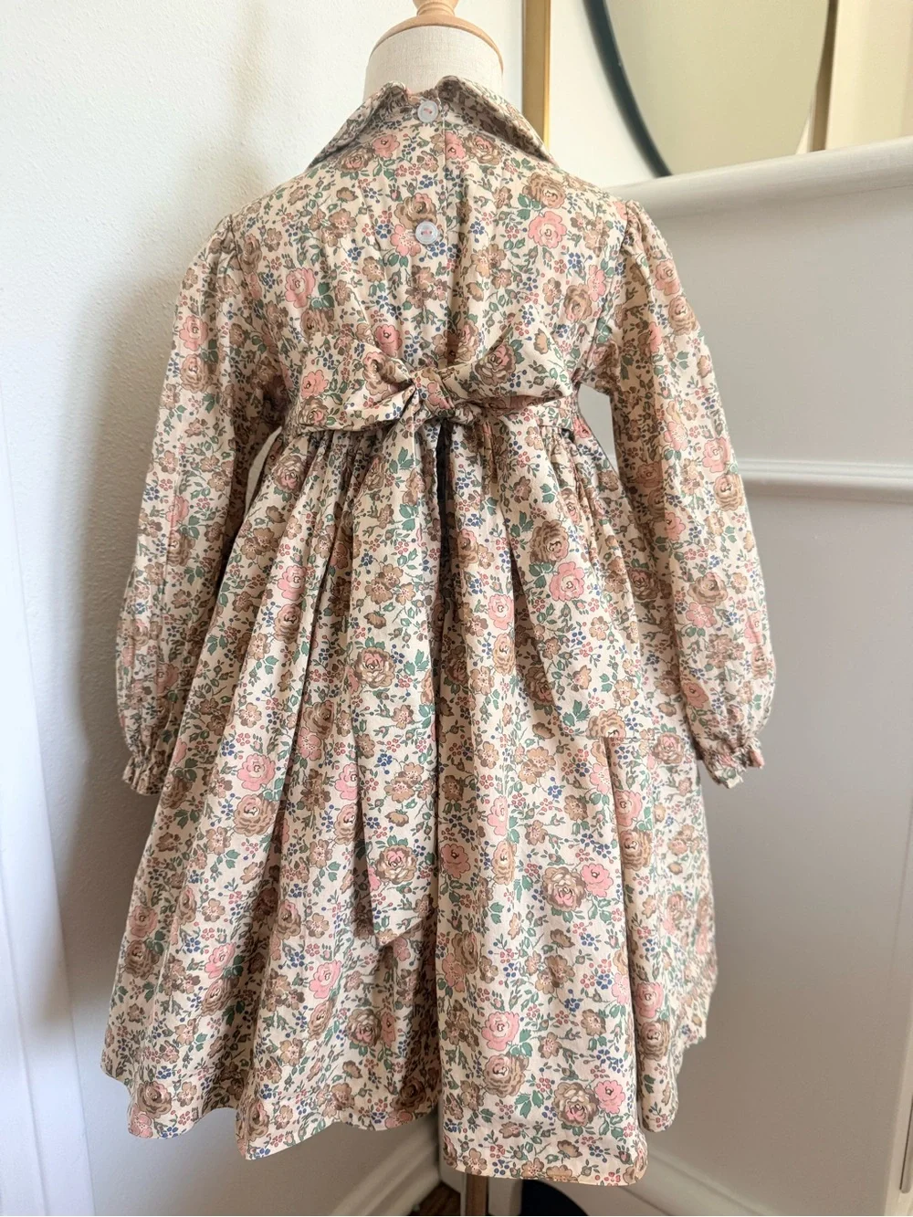 Alice Kathleen Floral Smocked Dress Girls Size 4 Peter Pan Collar Long Sleeve